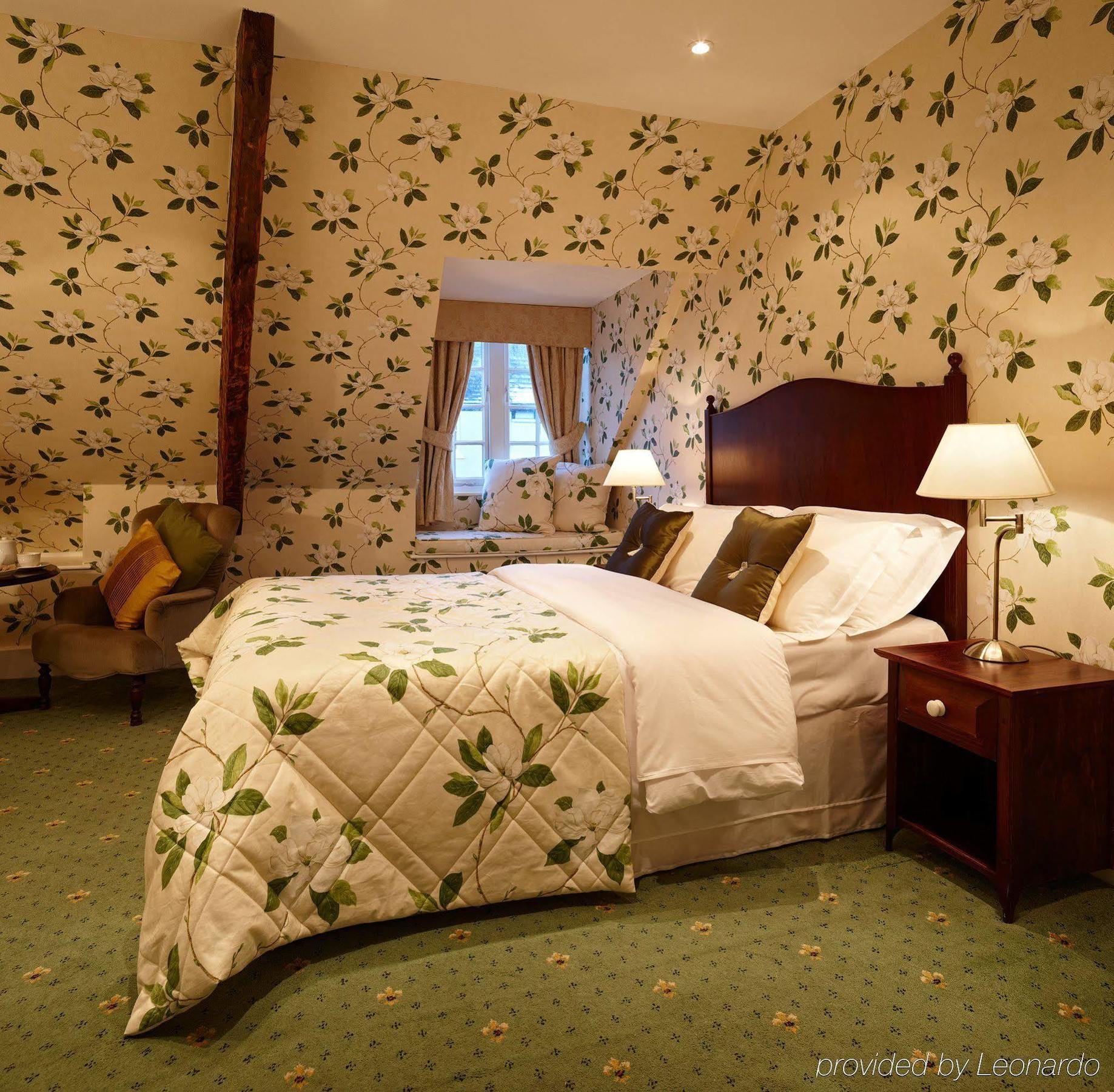 The Bear, Cowbridge Hotel Ngoại thất bức ảnh