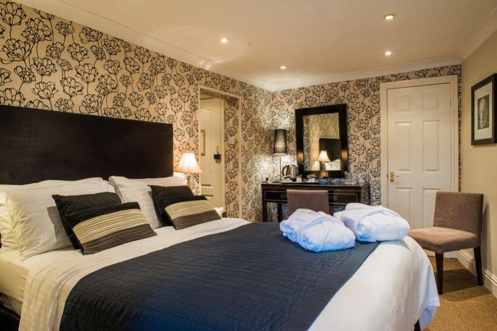 The Bear, Cowbridge Hotel Ngoại thất bức ảnh